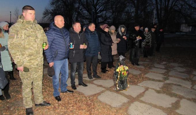 У Троїцькому районі вшанували пам’ять жертв голодоморів