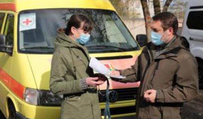 Району передано спеціалізований санітарний автомобіль 