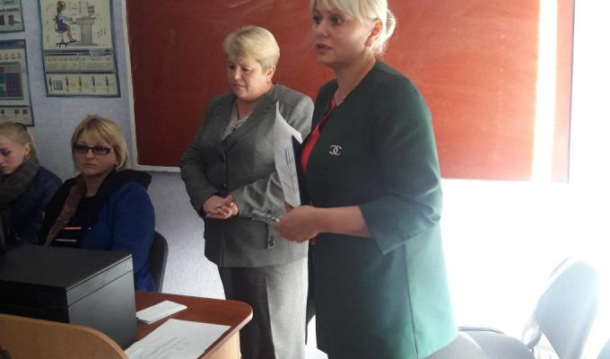 Працівники служб взяли участь у загальношкільних батьківських зборах