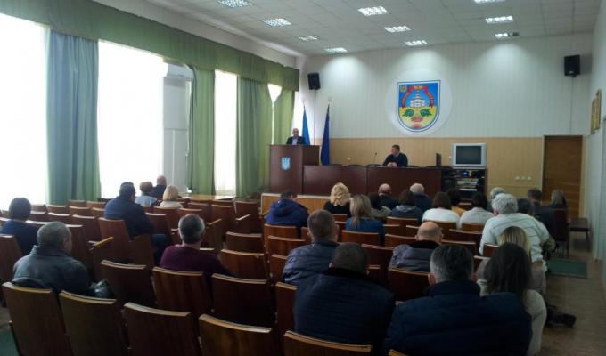 Нагальні питання на контролі у влади