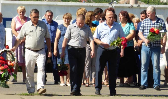День скорботи і вшанування пам’яті жертв війни в Україні