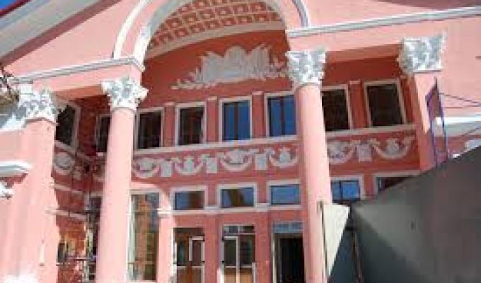 Новий сезон обласний театр розпочне у відремонтованій будівлі, – Юрій Гарбуз