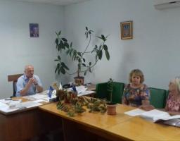 На комісії розглянуто питання захисту прав дитини