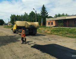 Здійснення ремонтних робіт на автомобільних дорогах району