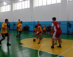 Відбувся товариський матч з баскетболу між командами смт. Троїцьке та м. Старобільськ