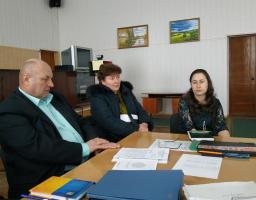 Питання взаємодії райдержадміністрації та органів місцевого самоврядування в галузі земельних відносин знаходяться на постійному контролі
