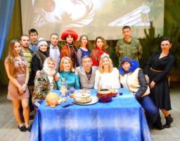 Відбулася Новорічна вистава «За двома зайцями»