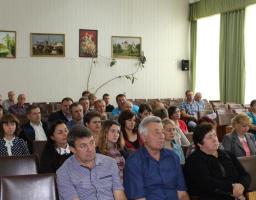 У Троїцькій  райдержадміністрації відбувся круглий стіл.