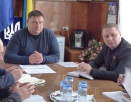 На щомісячній оперативній нараді при голові райдержадміністрації обговорили актуальні питання розвитку району