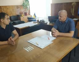 Олег Сліпець провів зустріч з представником Луганської обласної спілки пасічників Денисом Шахбаз’яном